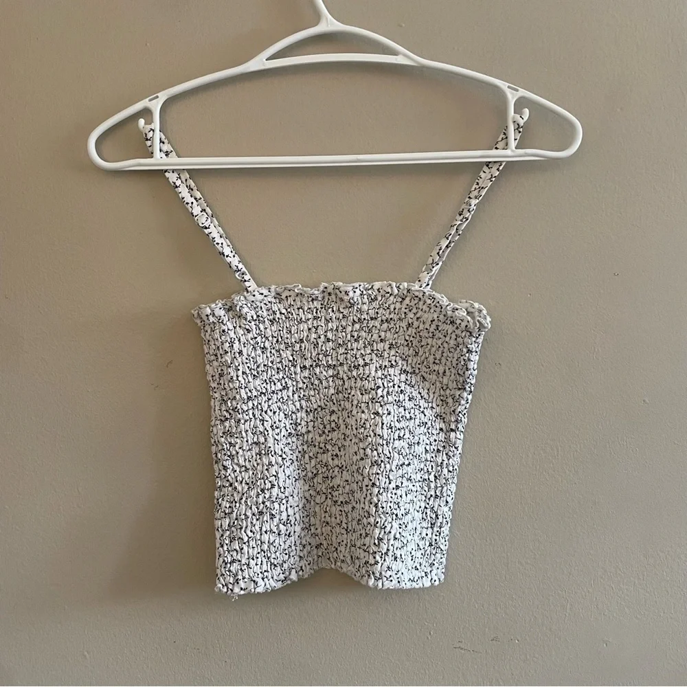 J. Galt White & Black Floral Smocked 100% Linen Tube Crop Top – One Size EUC - Picture 10 of 15